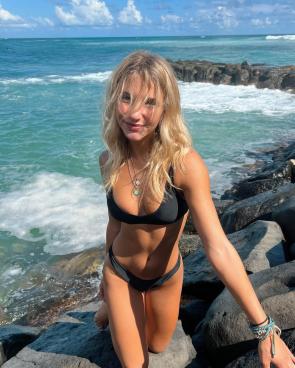 Black bikini