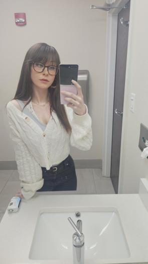 freckles do the flirting for me