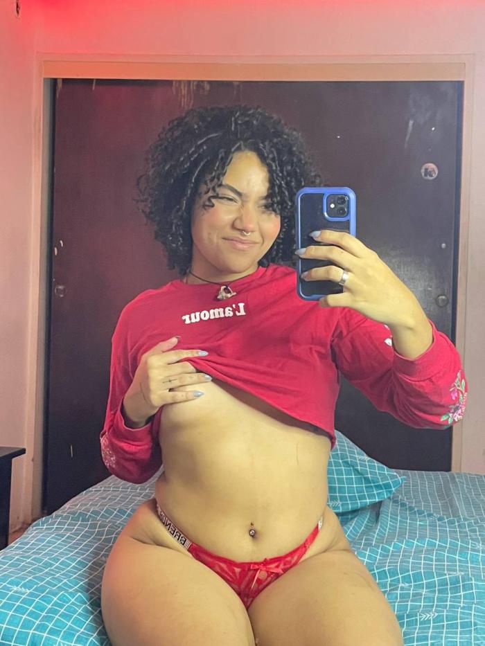 Lightskinbabe19