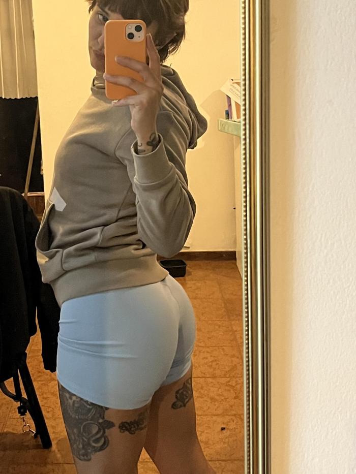 Arlinbaddiegirl