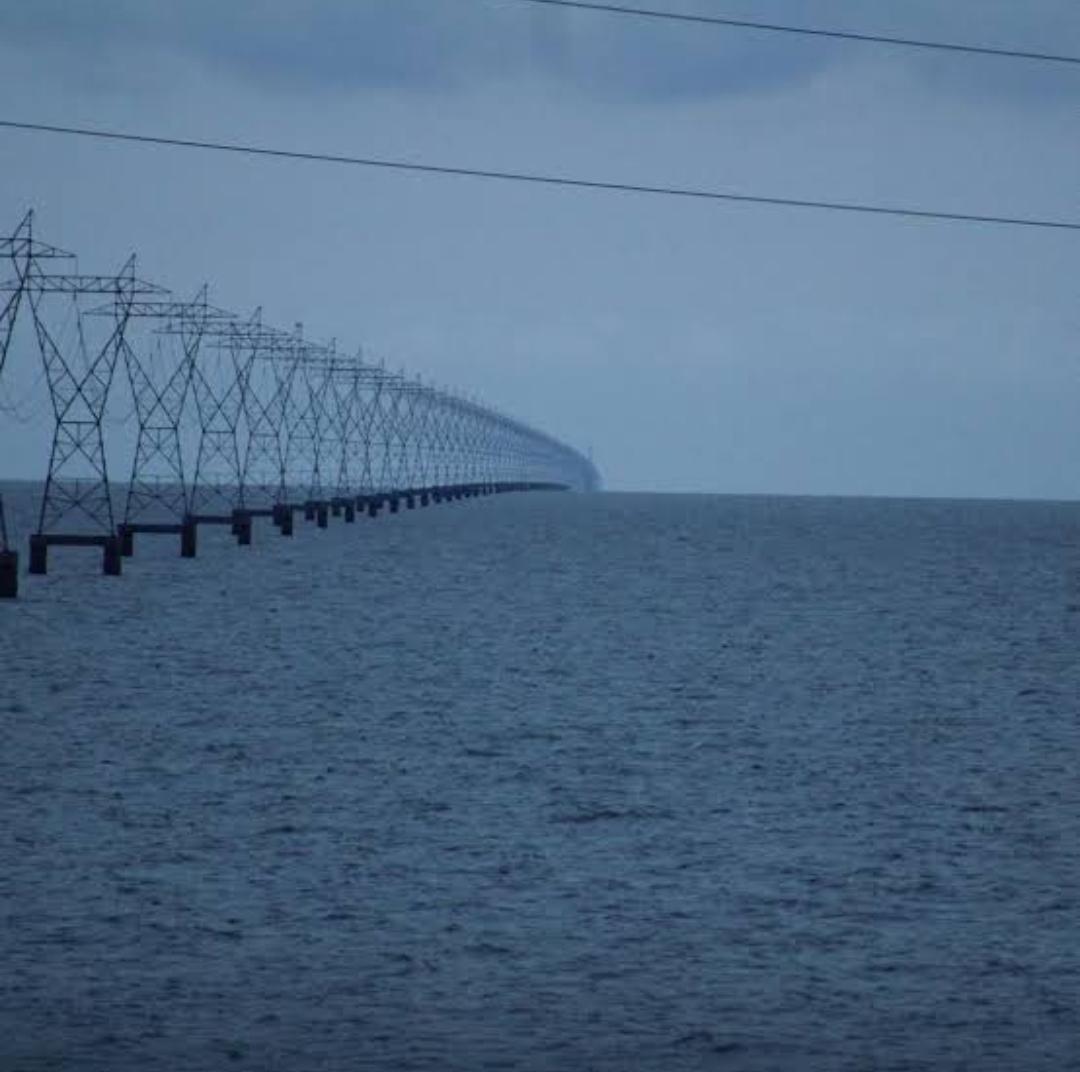 Türkiyedeki artan düz dünya inancının sebebi nedir?(kaydırmalı) : rTurkey