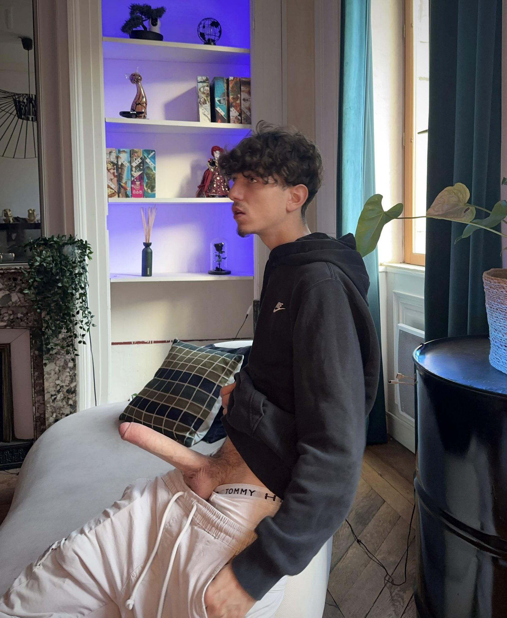 Brandon (ubrndn03) - Reddit