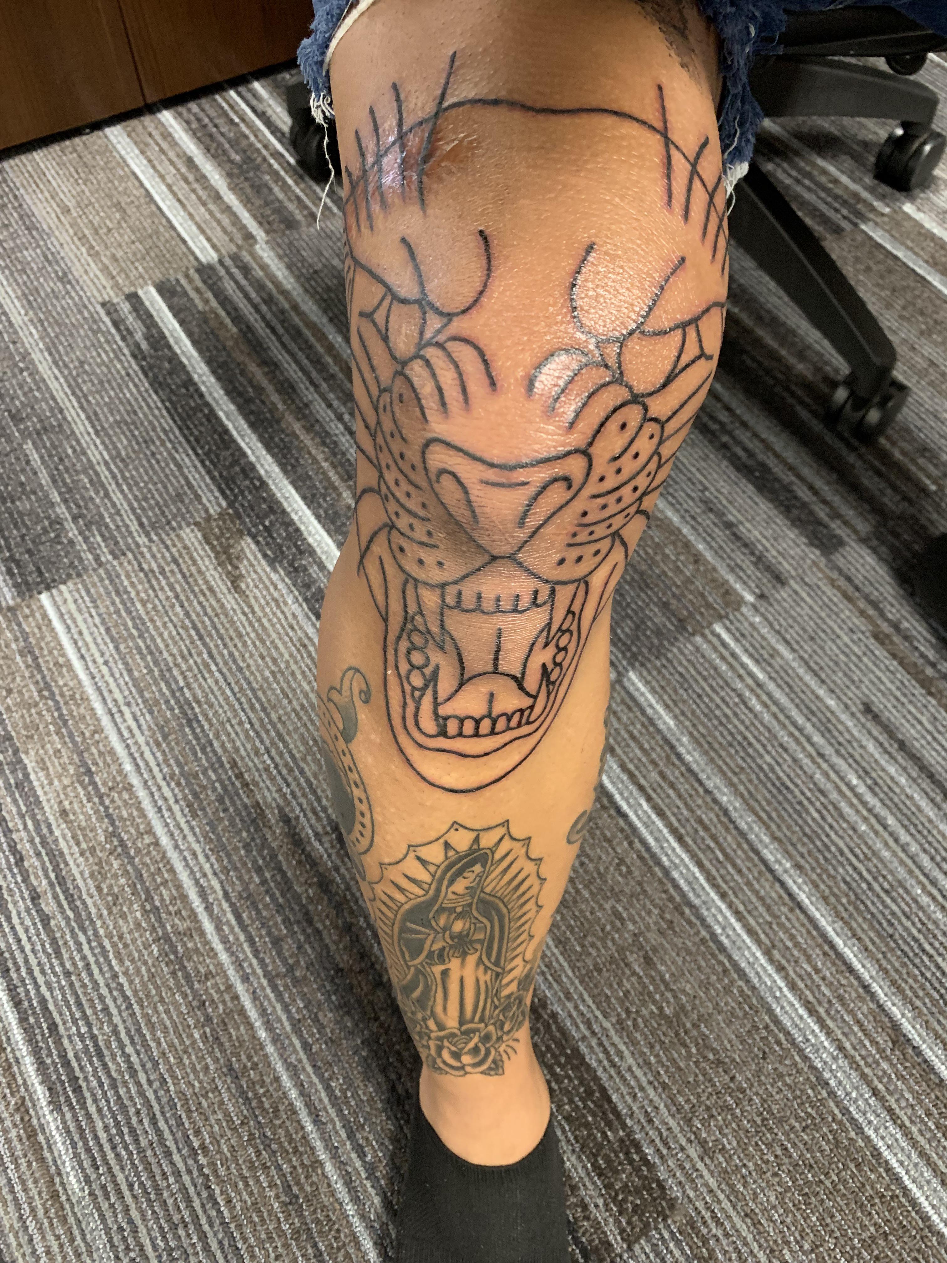 Traditional Panther Tattoo On Knee By Niah At Black Gold Tulsa Ok. 1St Session. Ouch. : R/Traditionaltattoos 4032_x_3024_jpg
