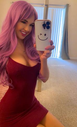 I like my dresses how You like Your nights… Tight and unforgettable 😏😉