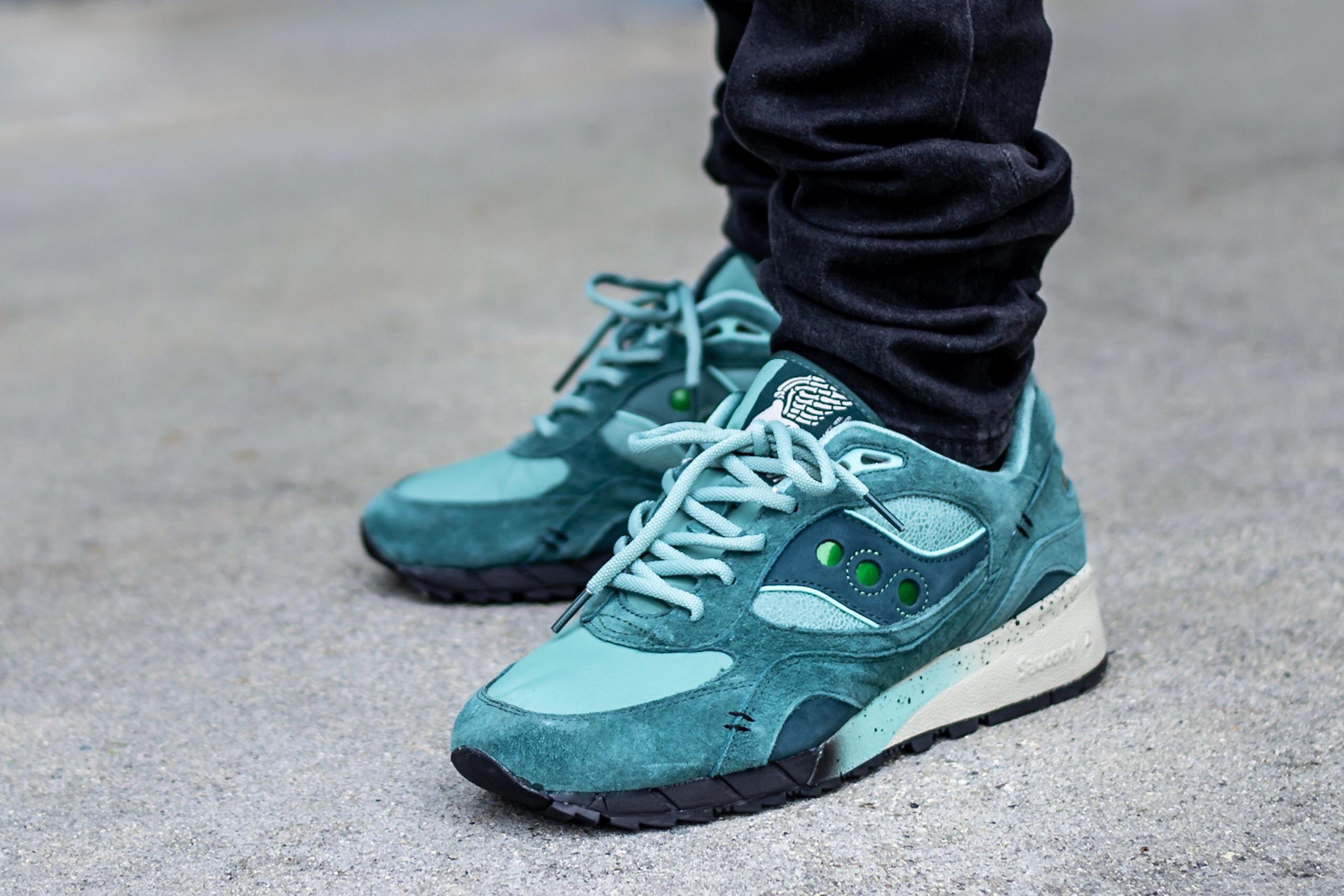 Saucony celebrated their 30th anniversary of the shadow 6000 model last year, and one of their biggest drops was the food fight colourway. Feature x Saucony shadow 6000 : Sneakers