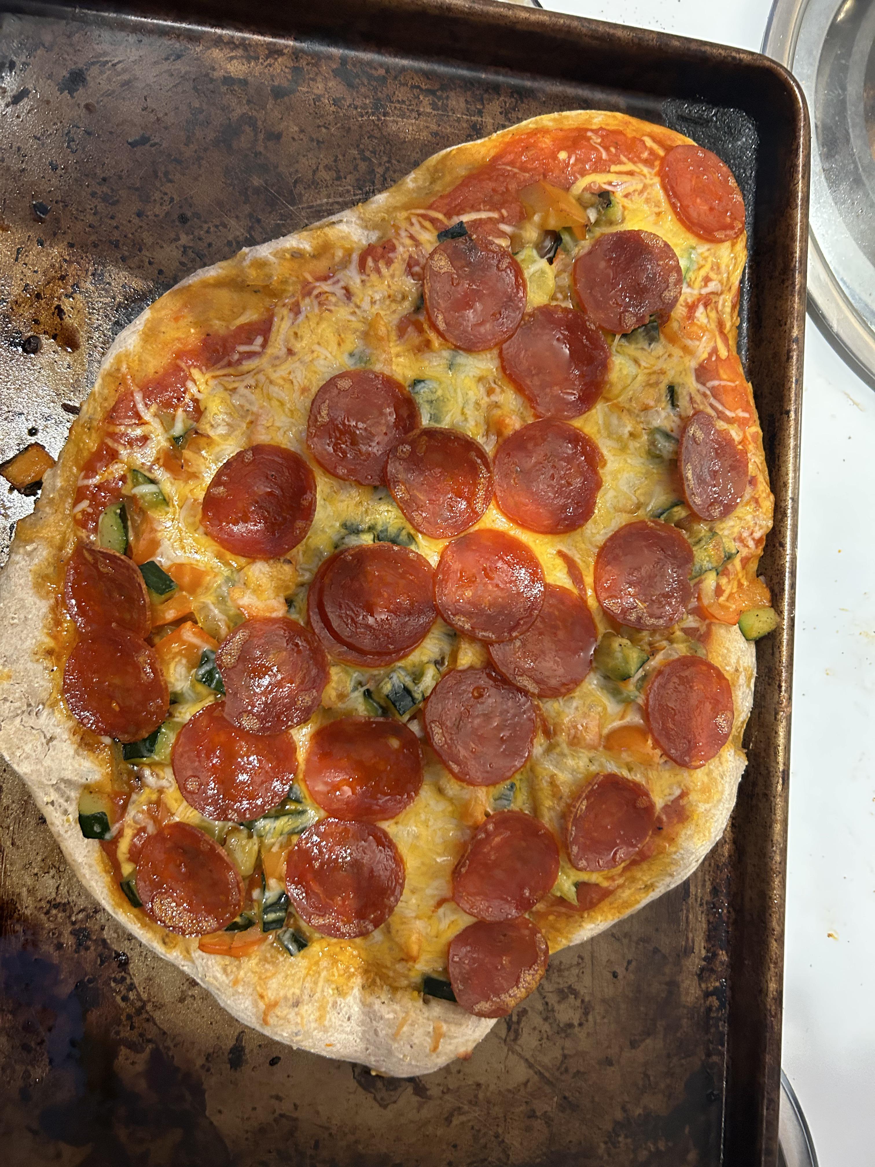 Friend says this pizza belongs here : rshittyfoodporn