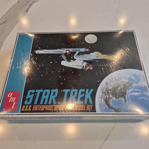 Featured Star Trek Starships for April 12, 2026