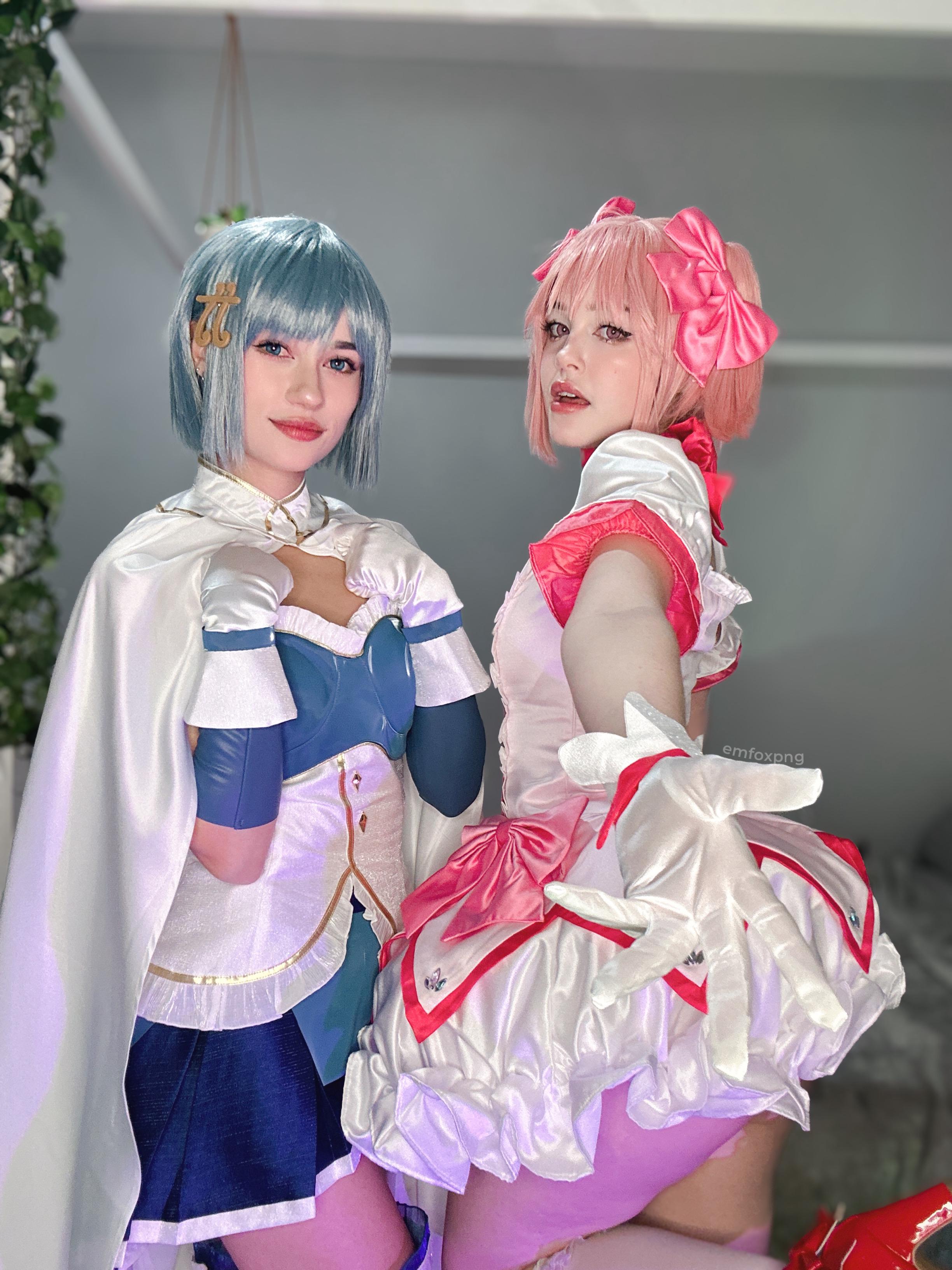My friend and I cosplaying Sayaka and Madoka (Emfoxpng) [Madoka Magica 