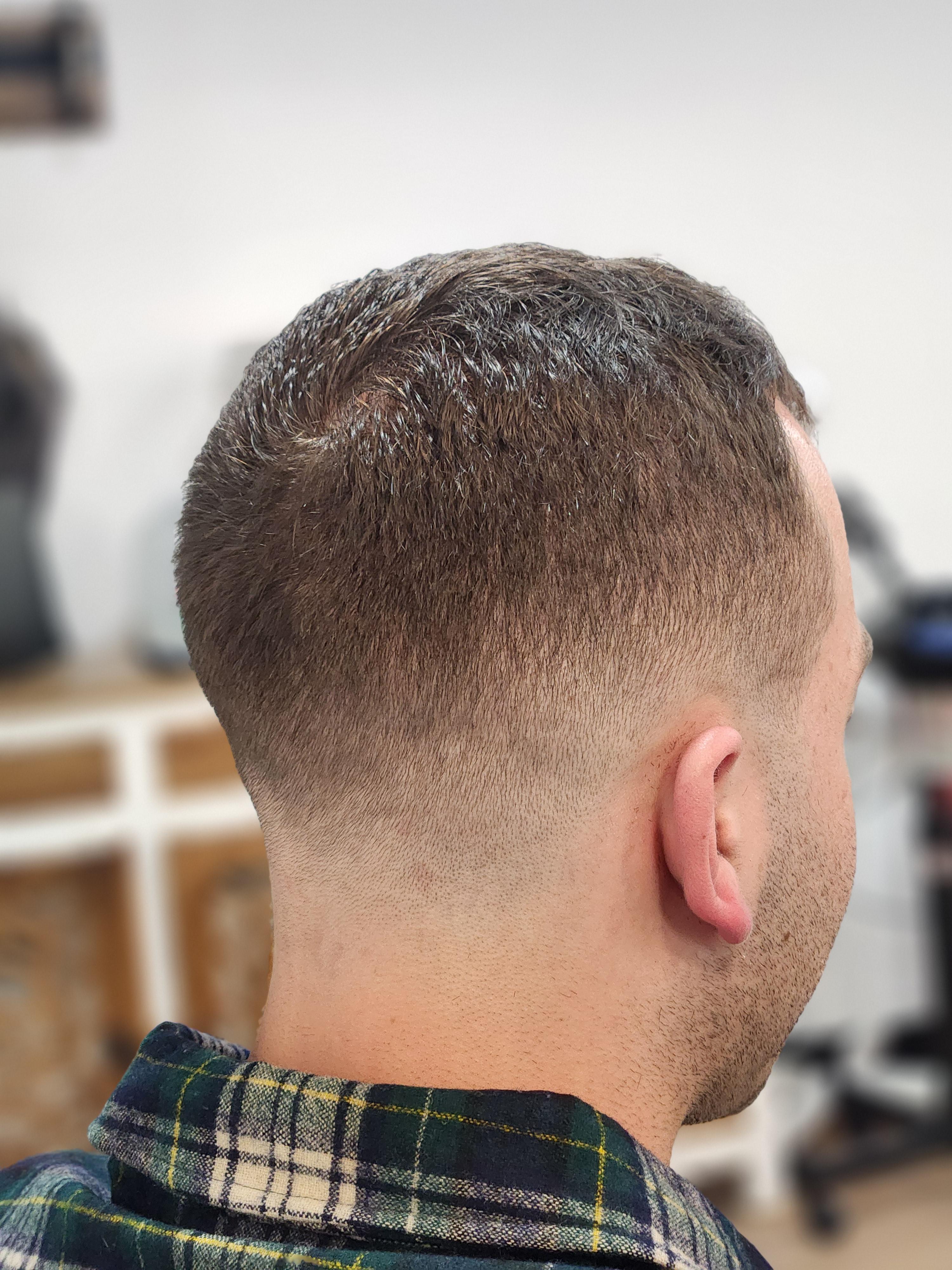 Its been a horrible week and Im working 10 hours tomorrow. Send me some  kind words please : rBarber