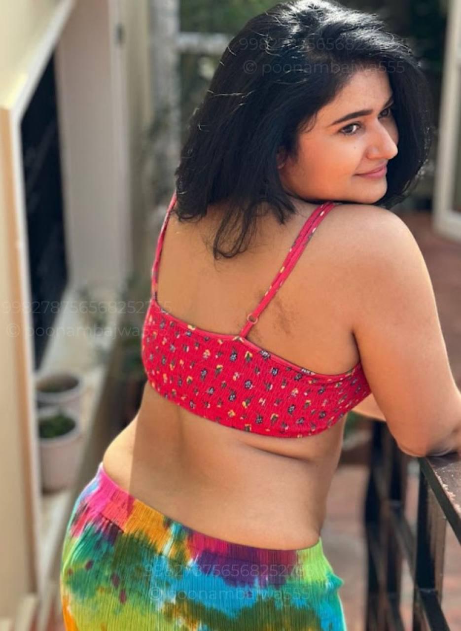 Poonam Bajwa : rhottamilcelebs