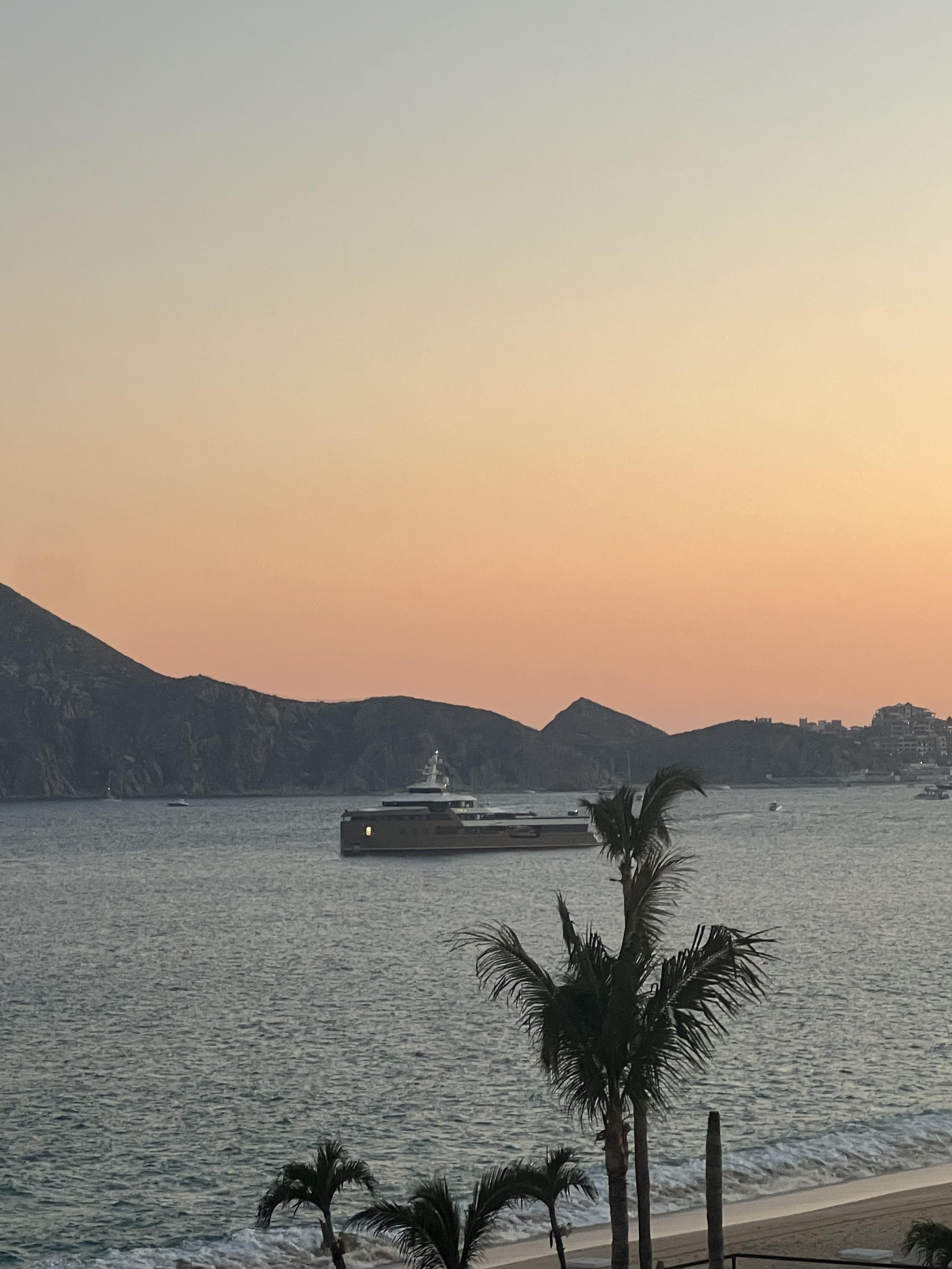 Whose yacht is this? : ryachtporn