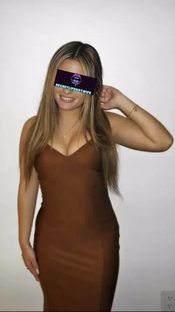 Happy-weekend-Follow-me-on-Insta--secretlifehotwife3