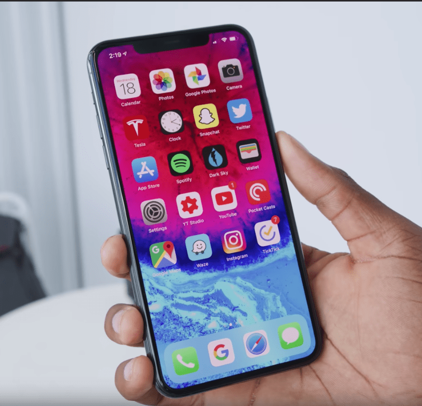 Anyone Know Where To Find This Wallpaper From Mkbhd S Iphone 11 Pro Review Wallpaperrequests