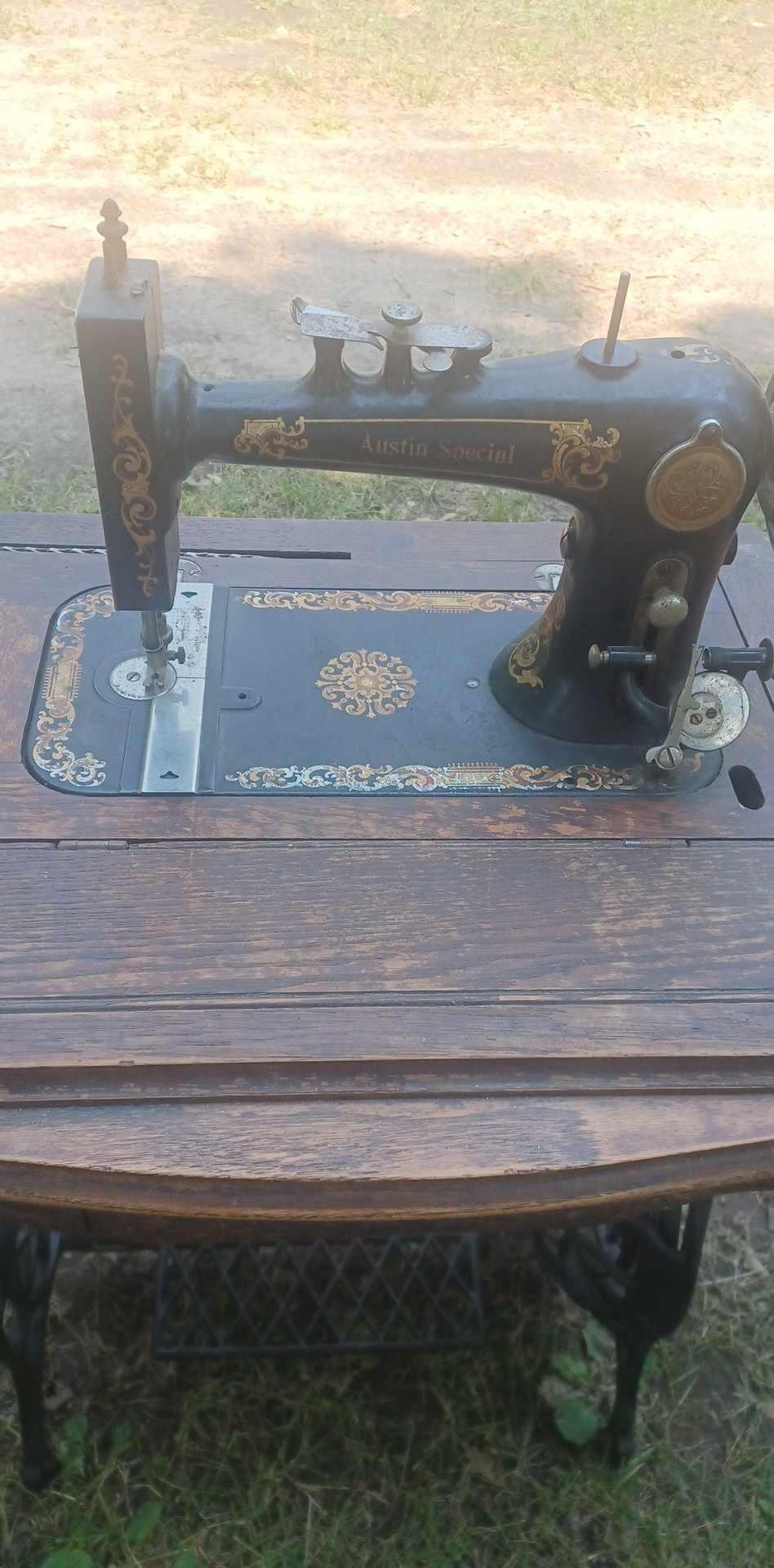 Sewing Machines in all their glory.