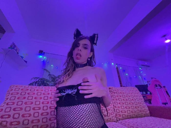 Nia_xx_