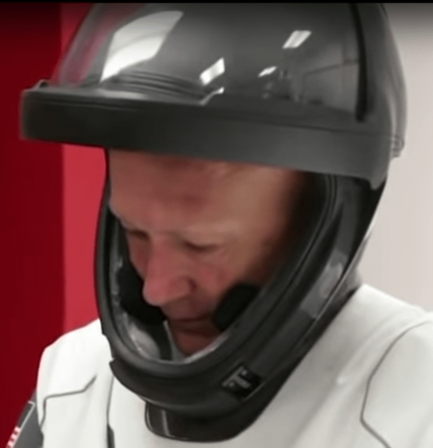 It also has a high radiation resistance. A Black Iva Suit Helmet Seen At 13 04 In The Crew Demo 1 Mission Live Stream Possibly A Prototype Spacexlounge