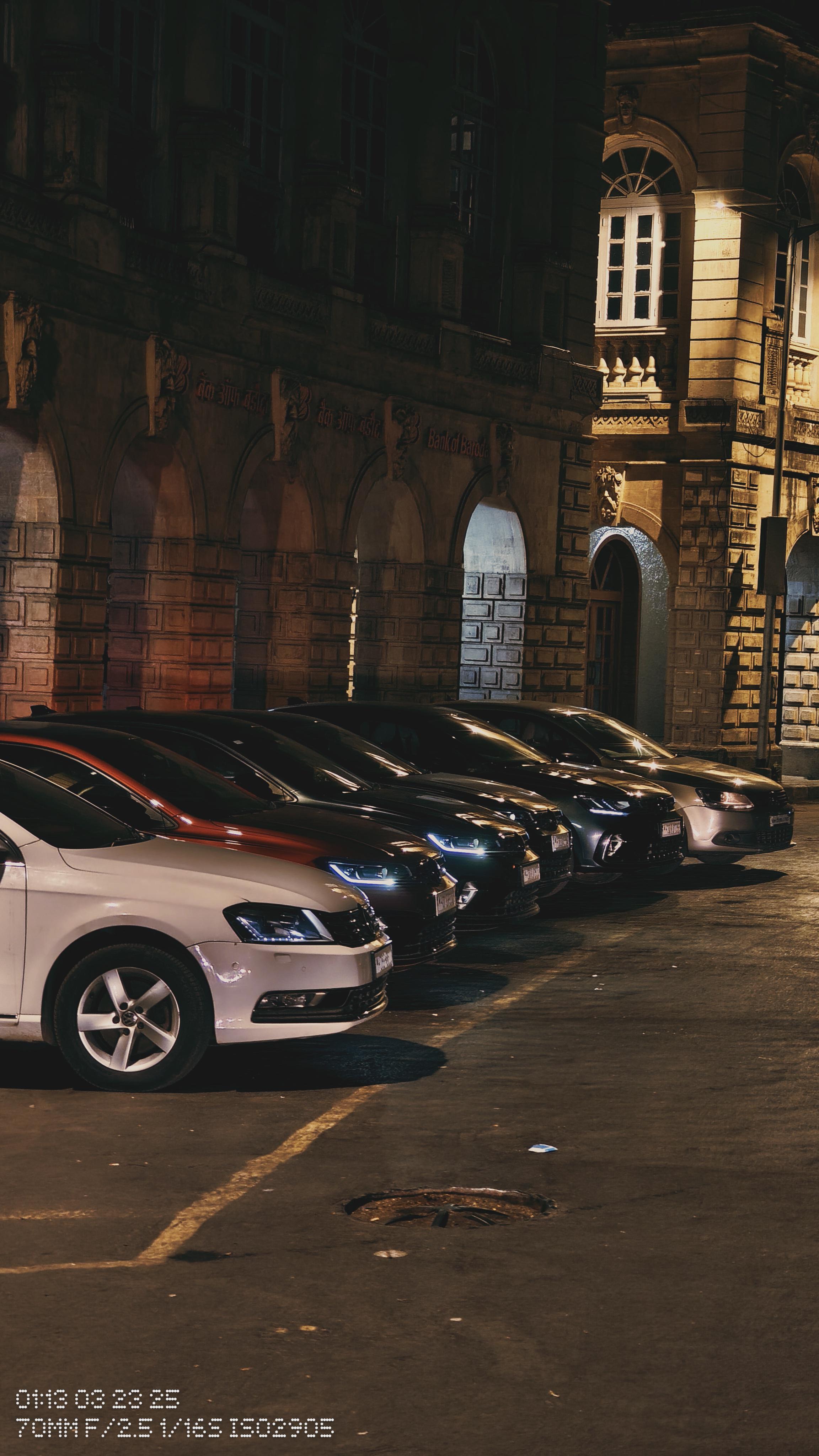 The periscope lens is turning out to be insane at night photos too. :  rNothingTech