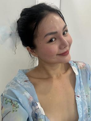 Trying out this old kimono robe, too cozy to change out of