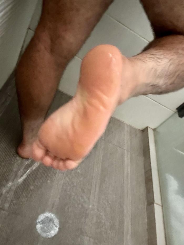 machofeet2