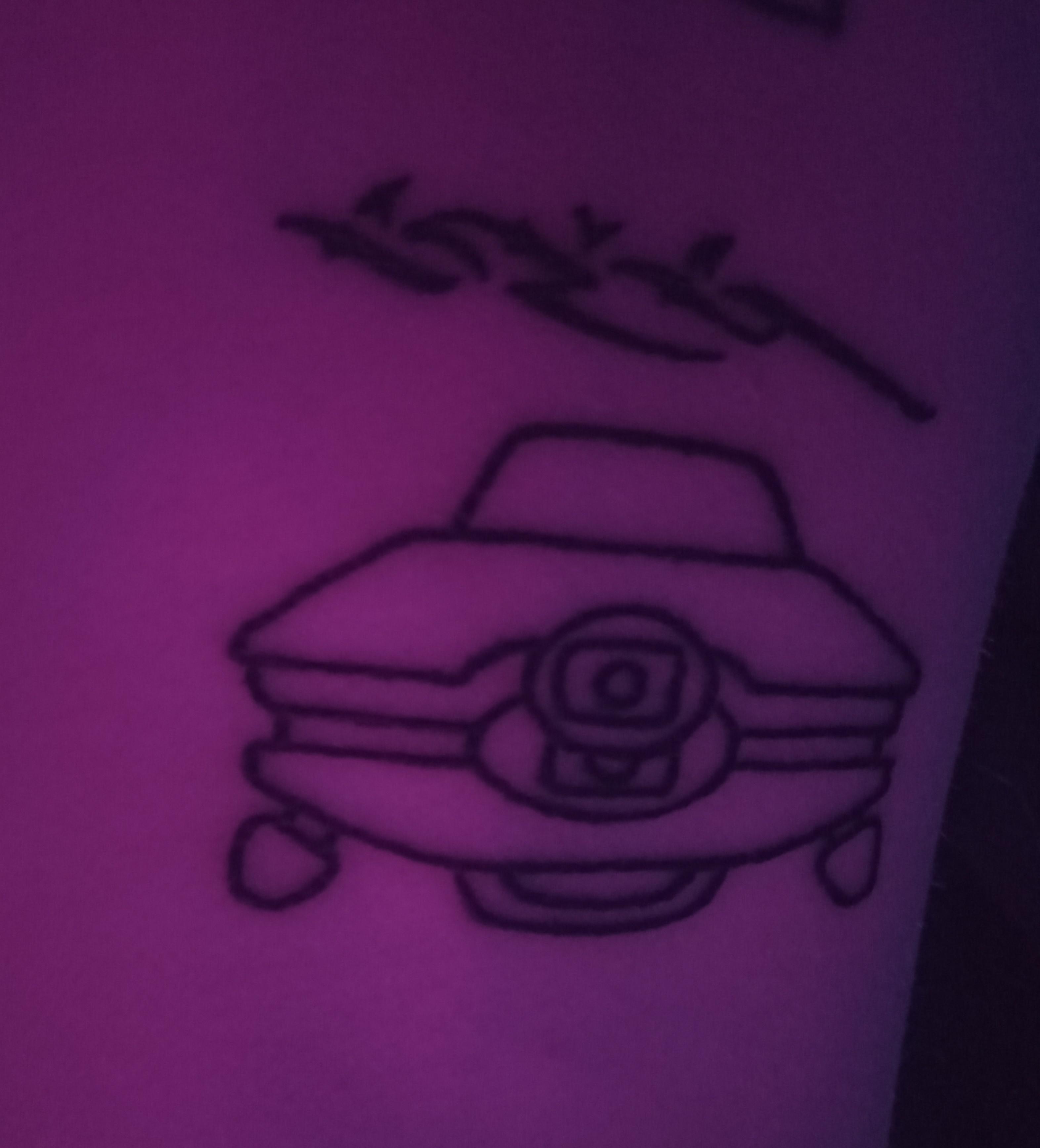 I Got An Doc Healing Drone Tattoo A Few Days Ago, Much Love To All Lifeline Mains Out There : R/Apexlegends 3471_x_3144_jpg