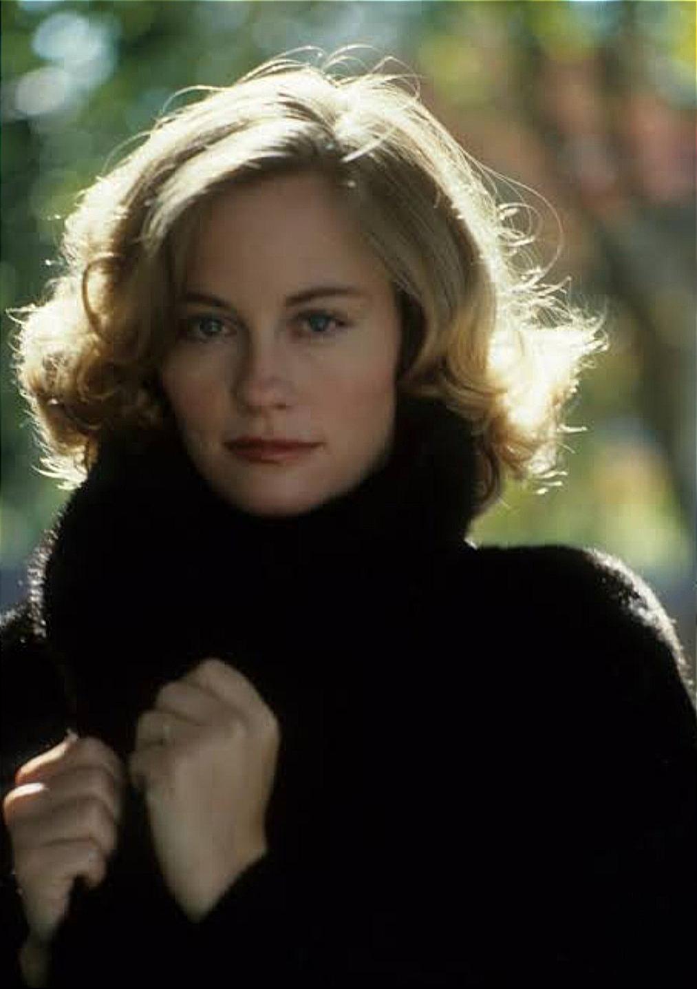 What do you think about Cybill Shepherd? : r80s