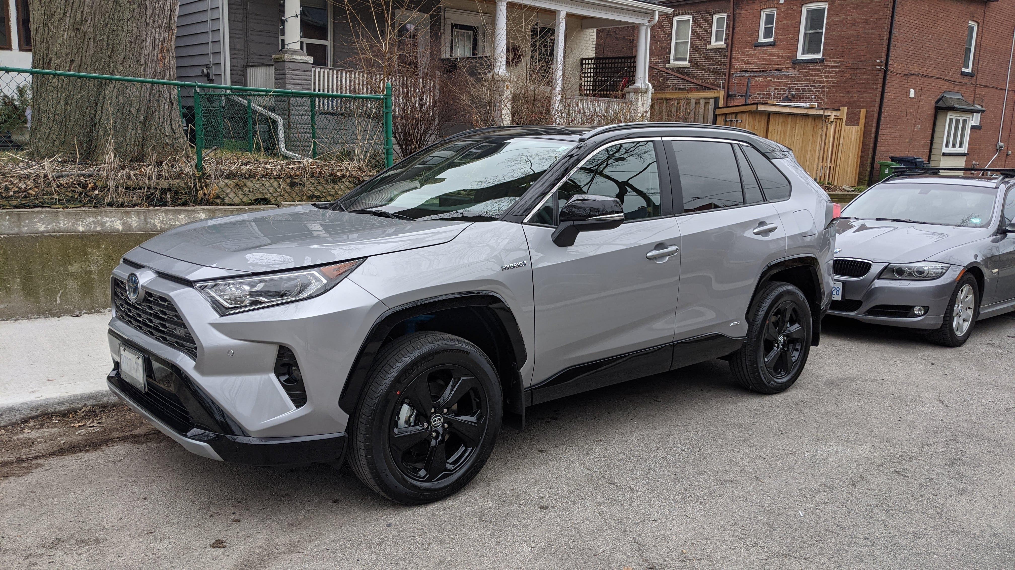 2020 toyota rav4 hybrid xse awd with technology package