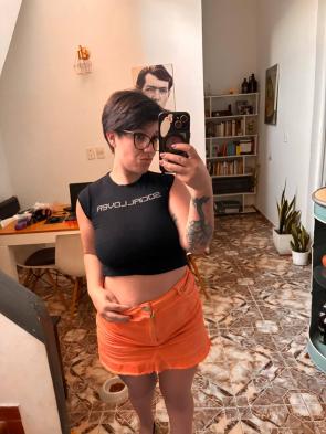 Crop tops were clearly designed to cause trouble.