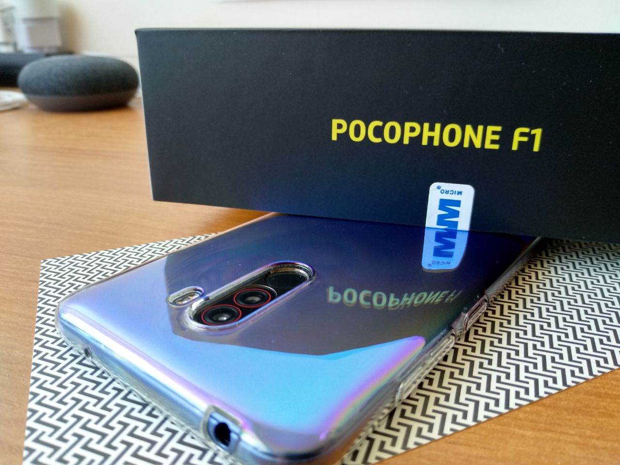 Gradient Case Pocophones