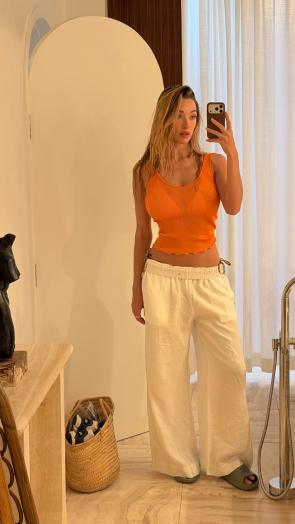 Mirror selfie – IG May 2026