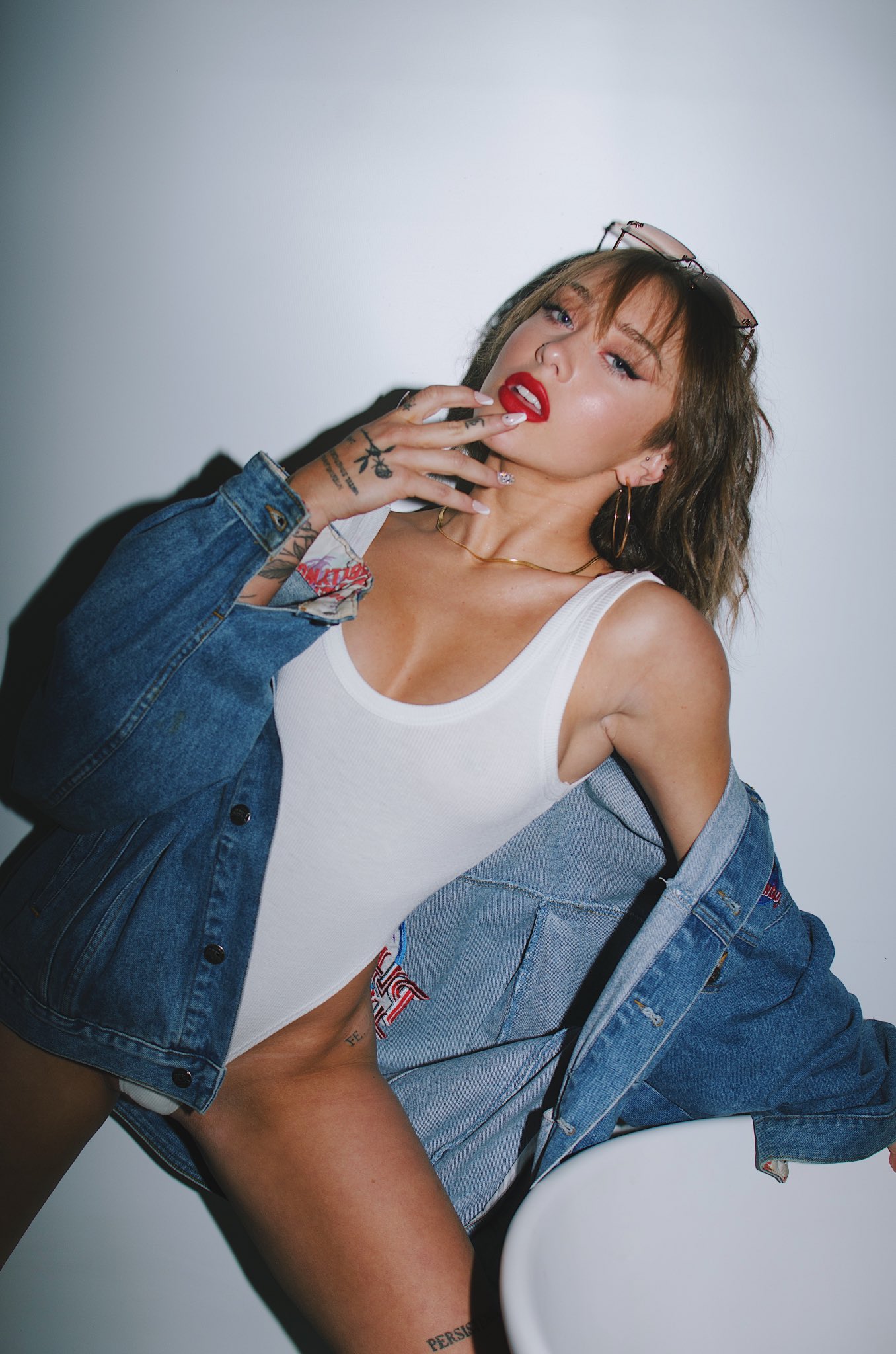 Tuli Acosta : rFamousLatinas