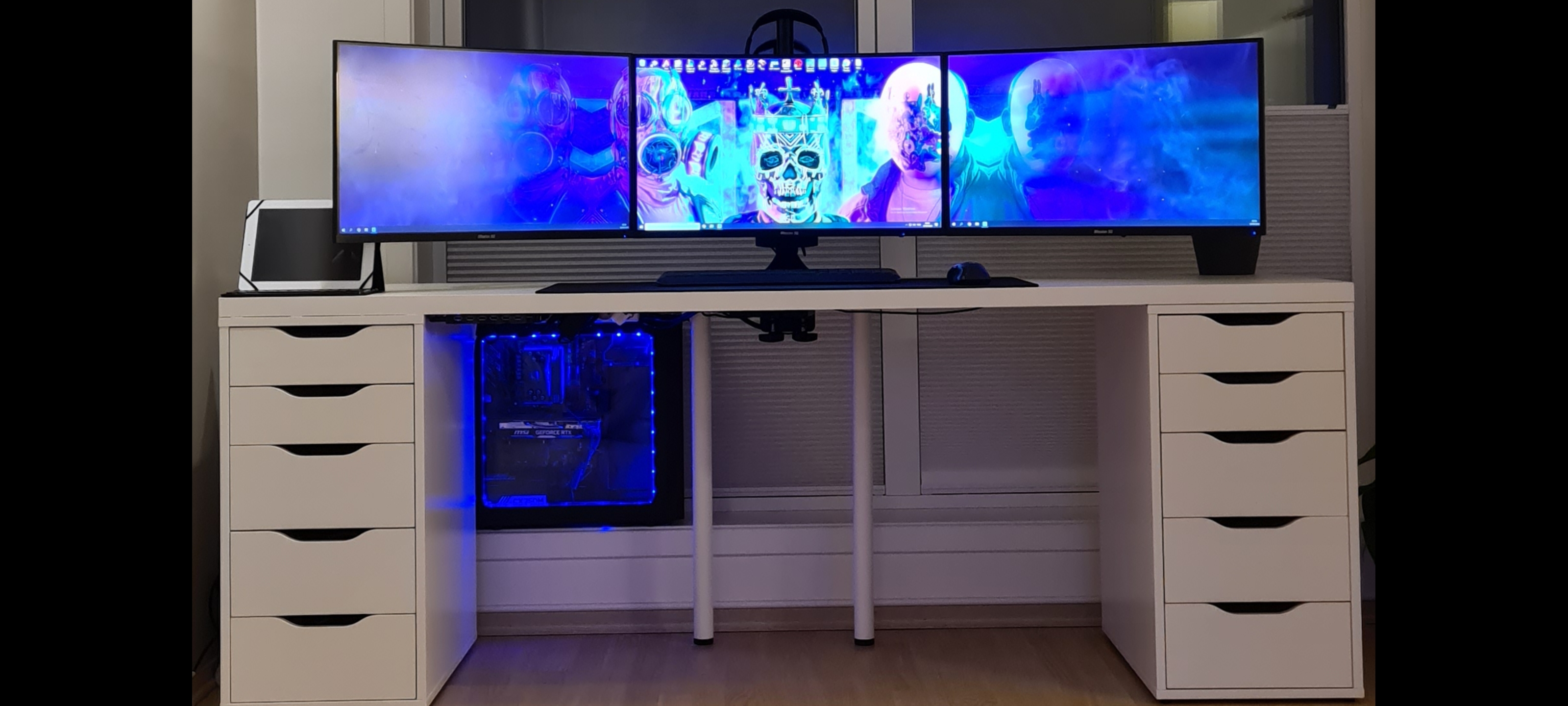 While it may have been the game trailers that drew cheers from the crowd at microsoft's xbox briefing in los angeles this week, the partnerships and new features. My First Proper Pc Setup Its In The Living Room Of My New Apartment So Instead Of Crazy Rgb And Gaming Desk I Went More Classy Minimalistic Route No Cable Visible Kinda