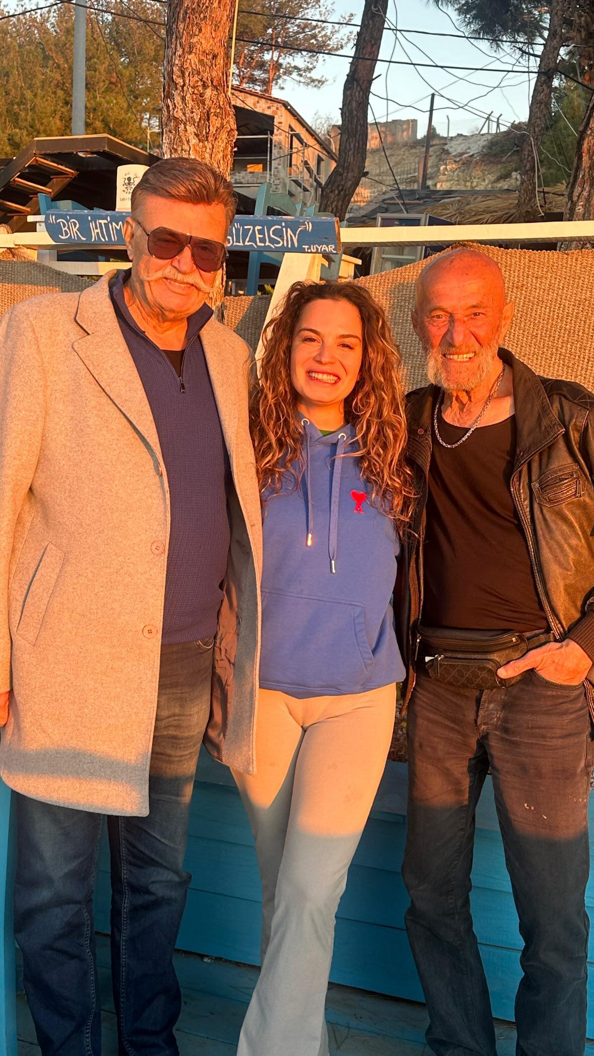 Aslı Bekiroğlu : rturkish_celeb