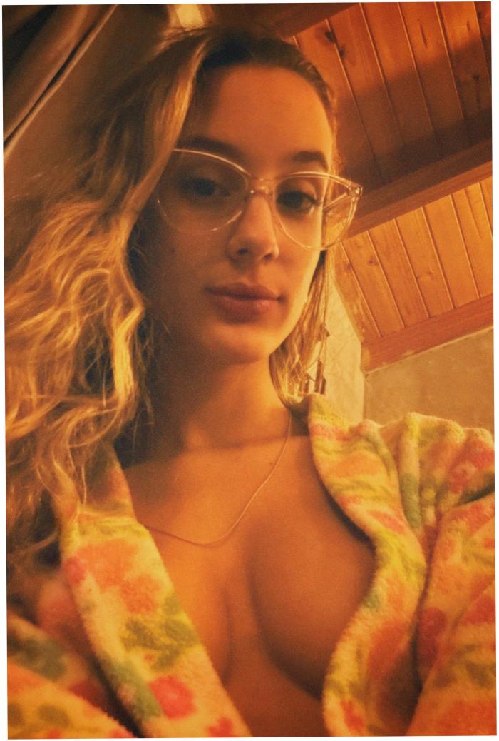 honeygirlmango