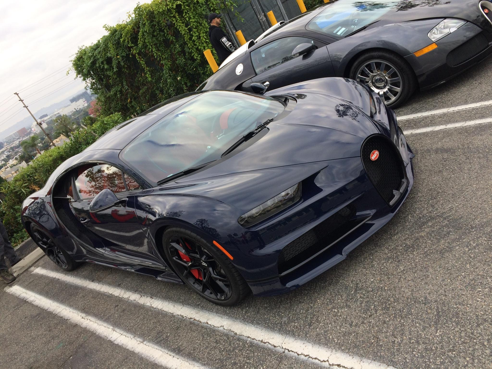 [bugatti chiron] in dark blue carbon fiber