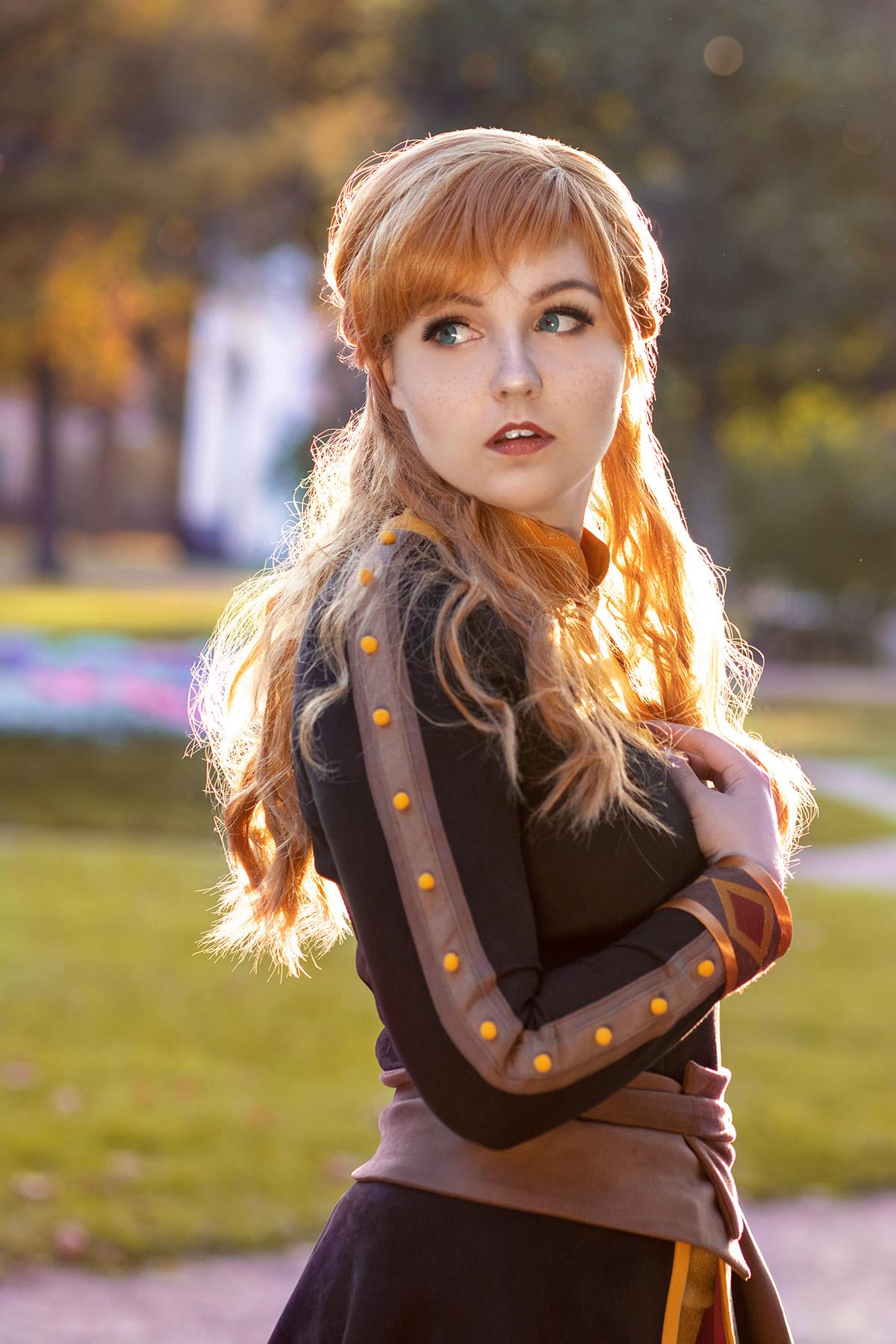 Disney frozen anna cosplay