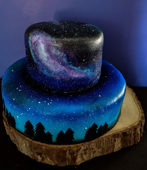 Galaxy Torte Shutterstock Maxima