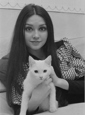 Victoria Principal – London – 1970