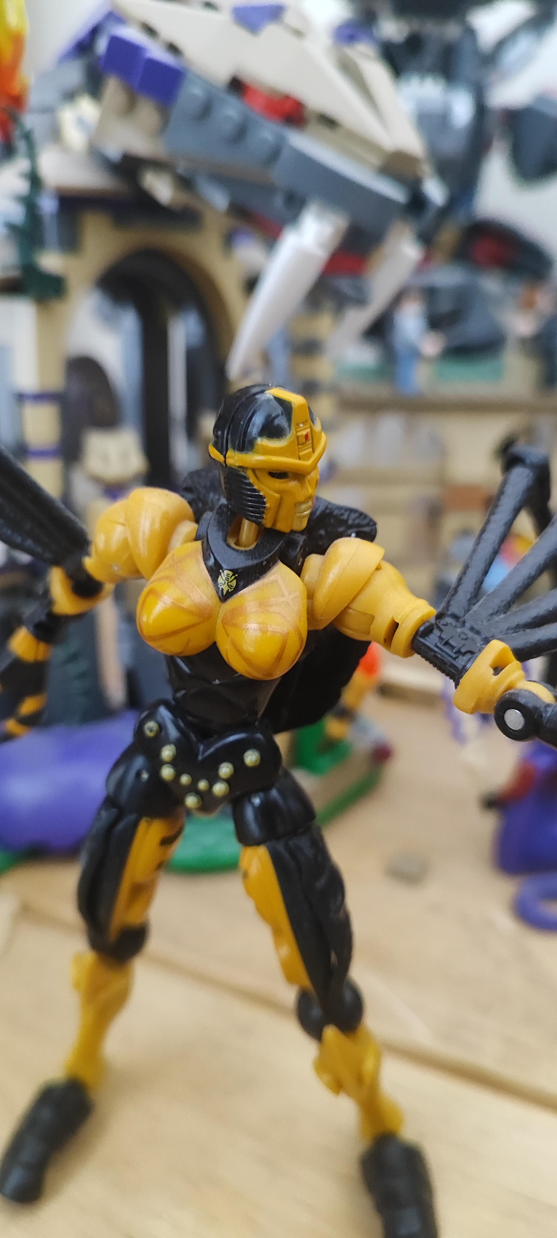 This has been on My mind for a while, Why should a robot have human looking Boobs? : rtransformers