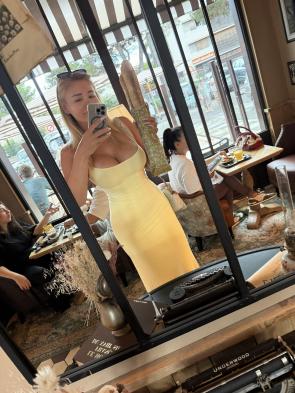 the perfect dress for a trip to the bakery
