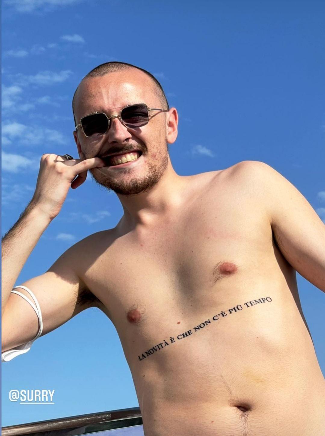 Surry Pazzo Dentista Ti Mostra Il Sorriso Accecante, Che Fai? : R/Lastalla 1448_x_1080_jpg