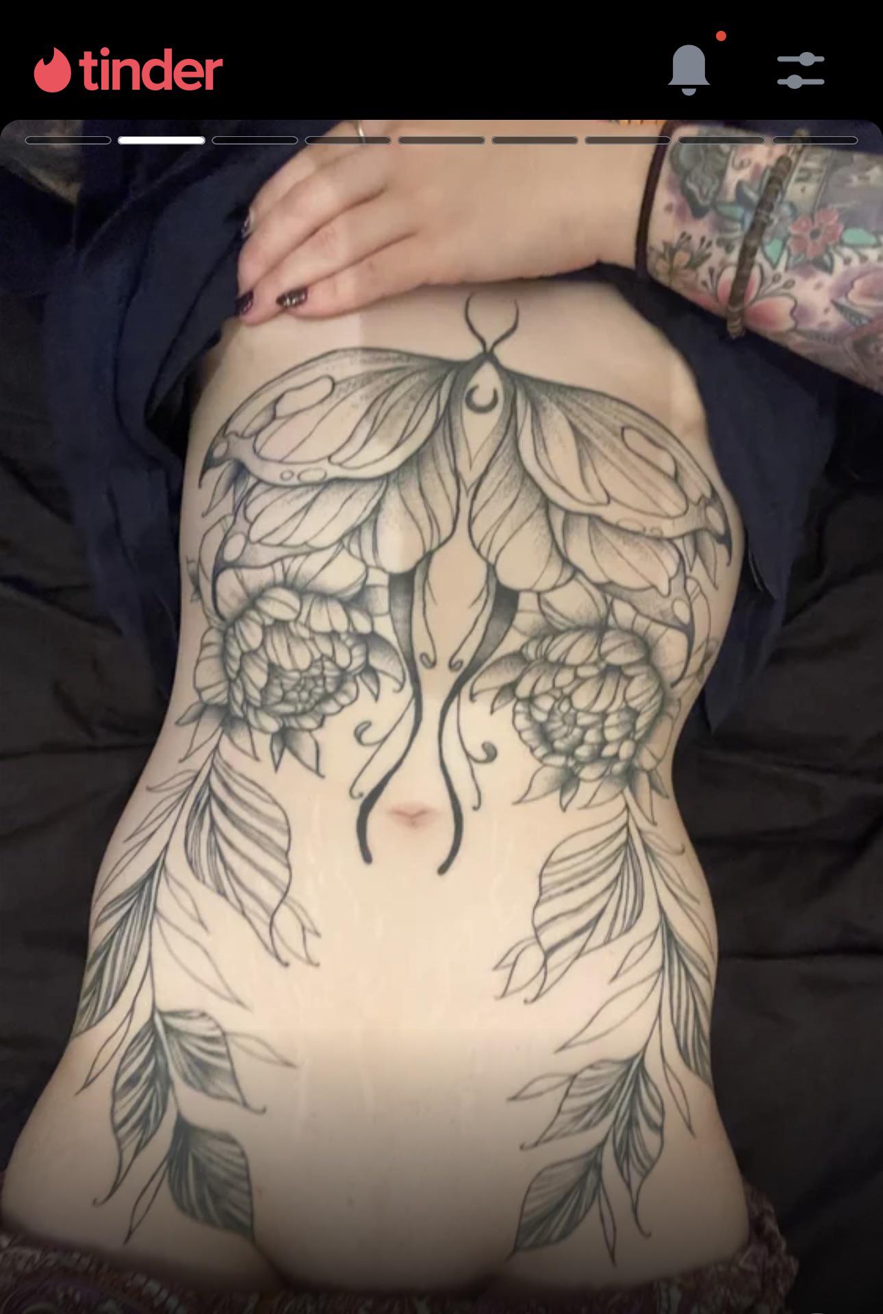 After seeing the most sluttiest man post earlier I raise you with this :  rTinder