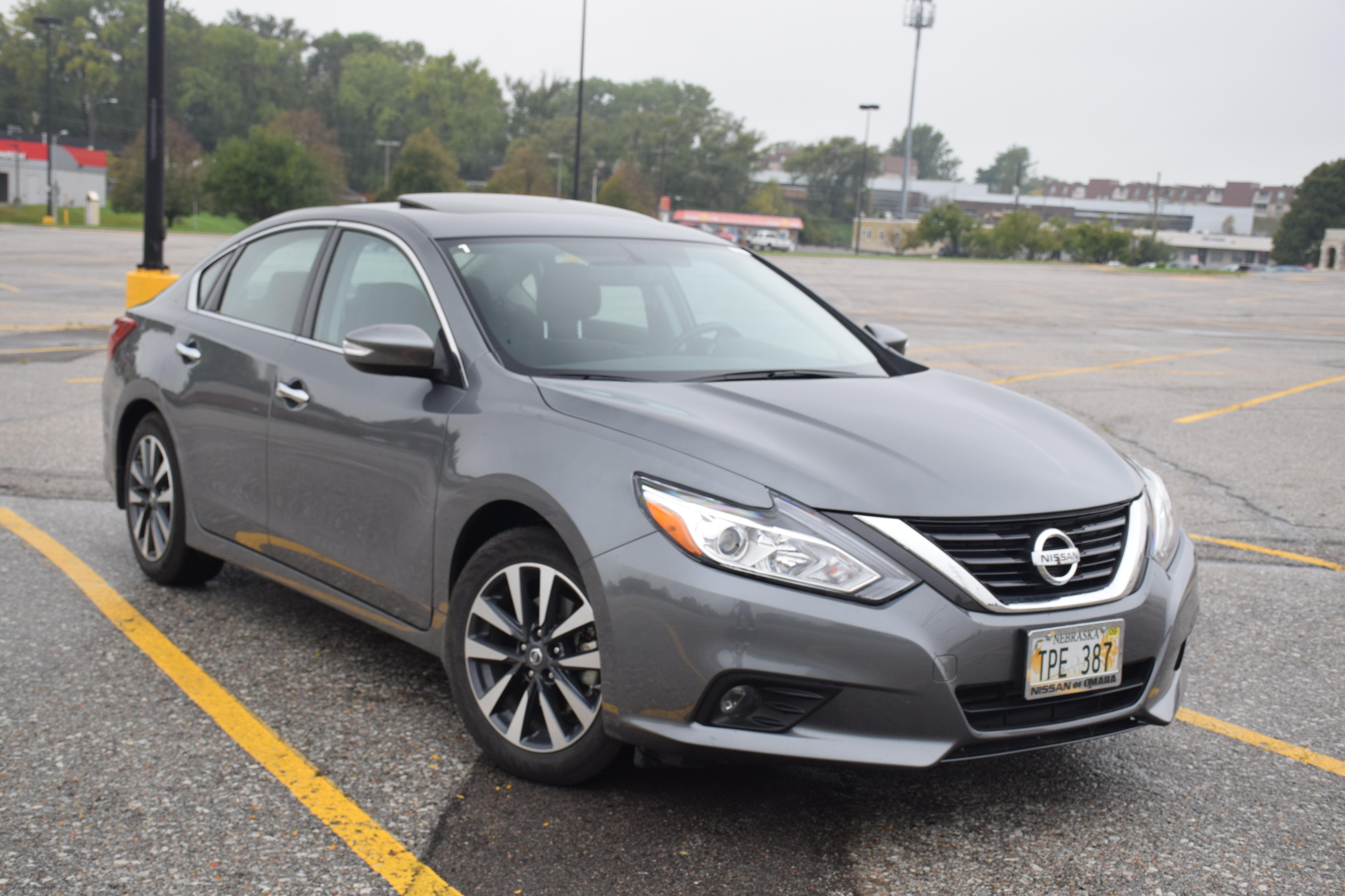 2016 nissan altima review