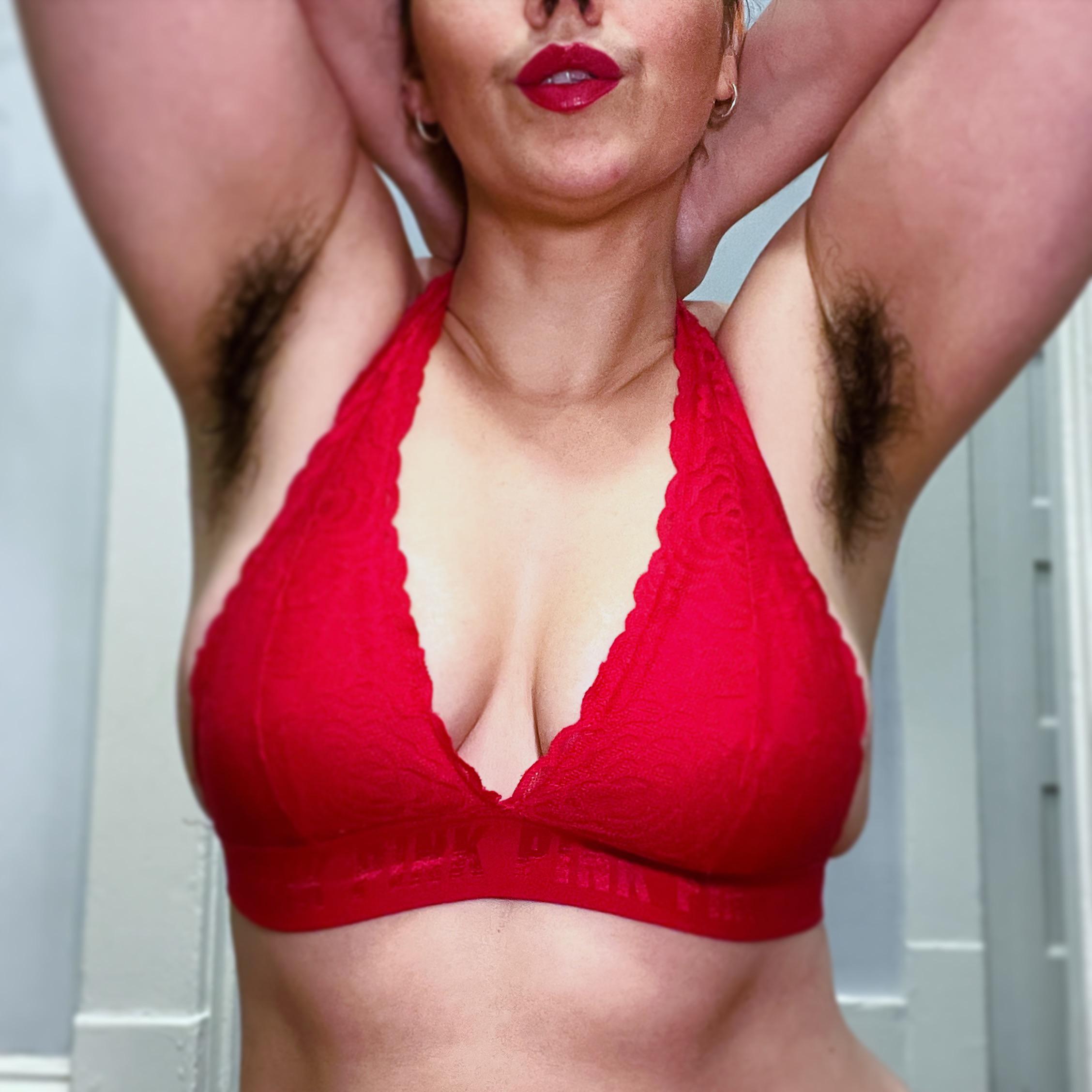 OnlyFans.comScarletBlosom : uScarletLabelle