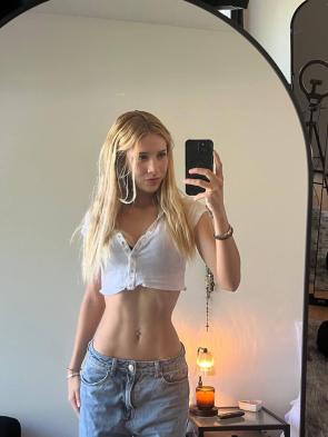 sunny days calls for crop tops