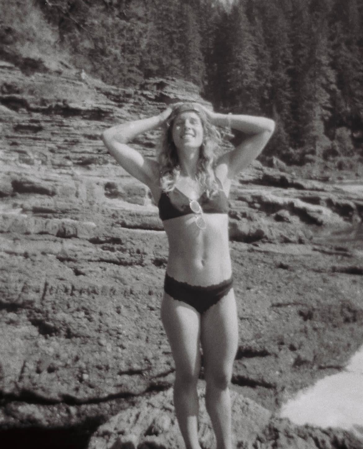 Emily Bett Rickards [X-Post From rFlarrowPorn] : rSerendipity