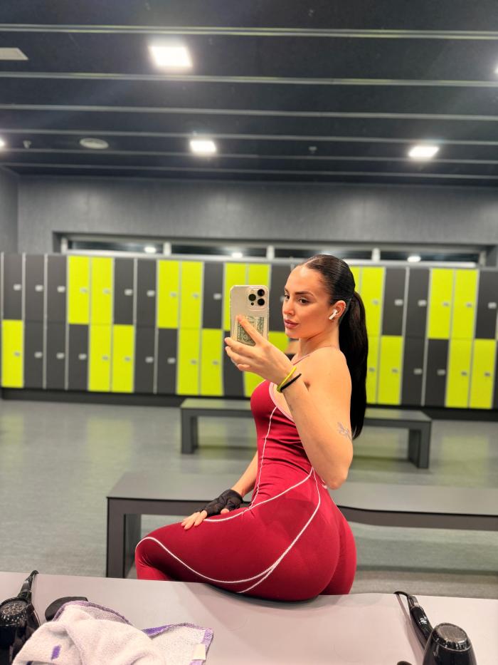 aurora_faye72