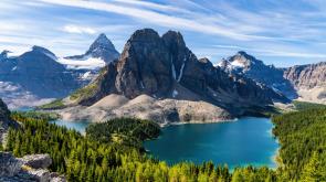 [3840×2160] Mount Assiniboine, Canada