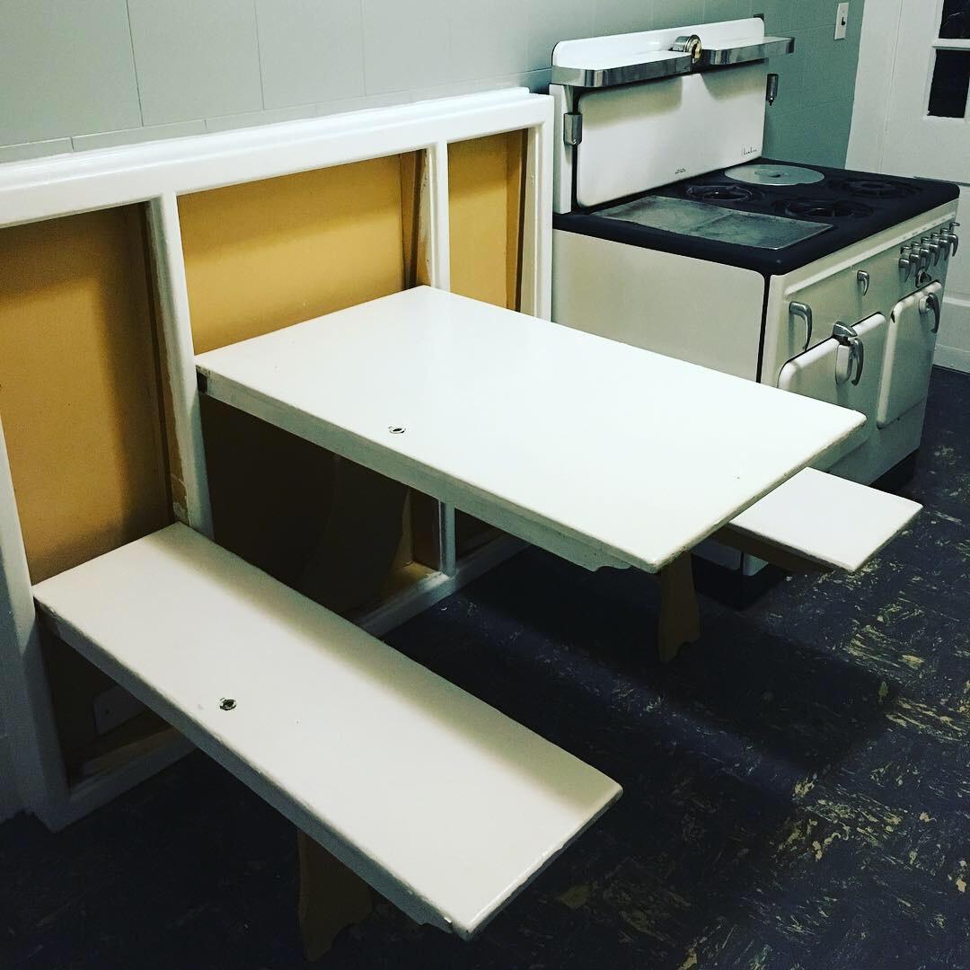 Amazon.com: Murphy Dinette"Minimalist Style" Compact ...