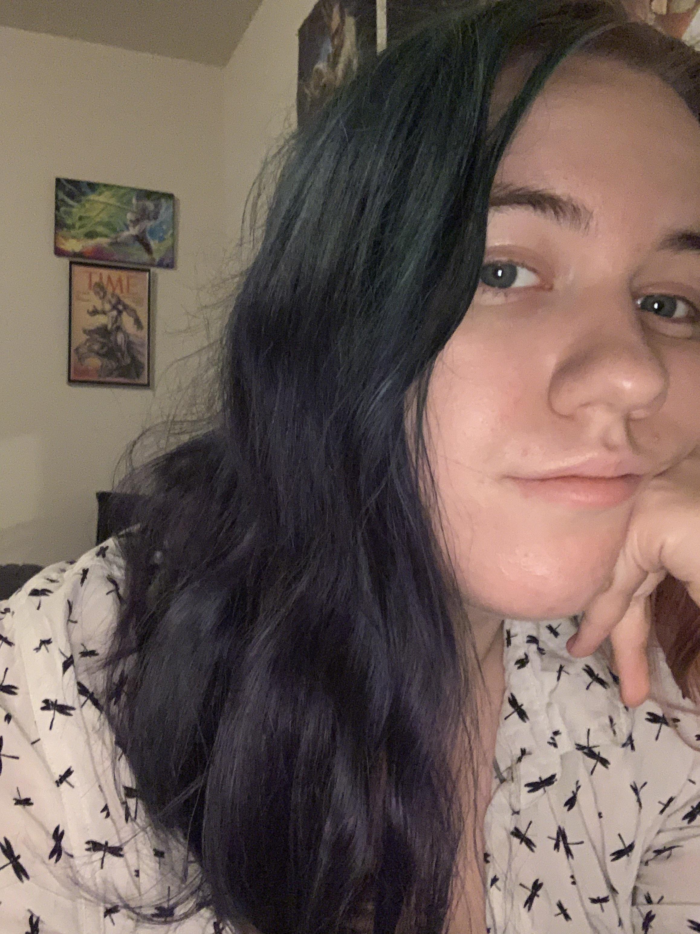 I need advice on how to get Arctic Fox Transylvania to fade so I can dye it  a different color! Ive been washing it with Head and Shoulders with little  result. Anything