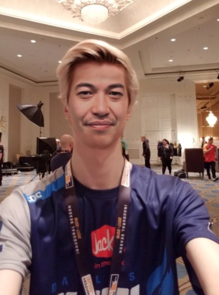 When You Finally Decide To Check Reddit After Getting A Haircut